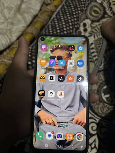 10/9condation hai panel change hai baqi sb ok hai box sath hai charger