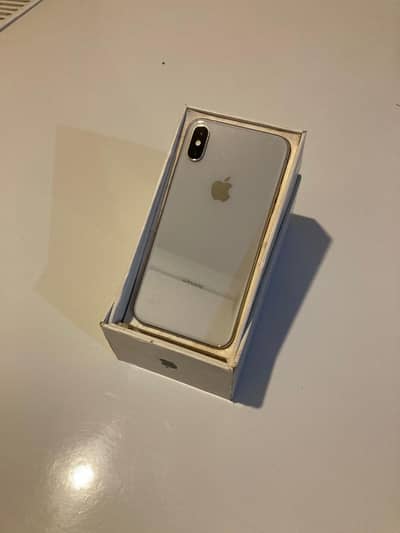 APPLE IPHONE X  WATER PACK.