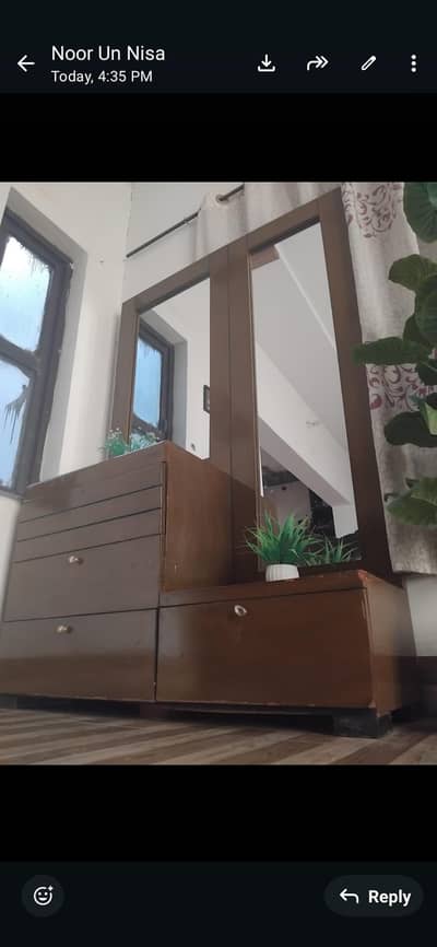 Dressing with double mirror