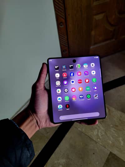 SAMSUNG GALAXY Z FOLD 5 EXCHANGE POSSIBLE