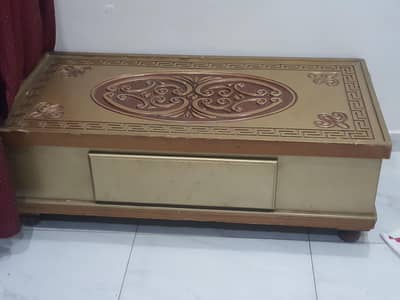 Table with one draw