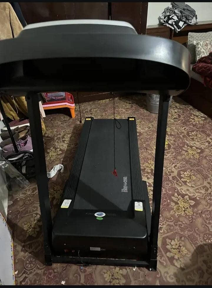 Treadmill (running  machine) 1