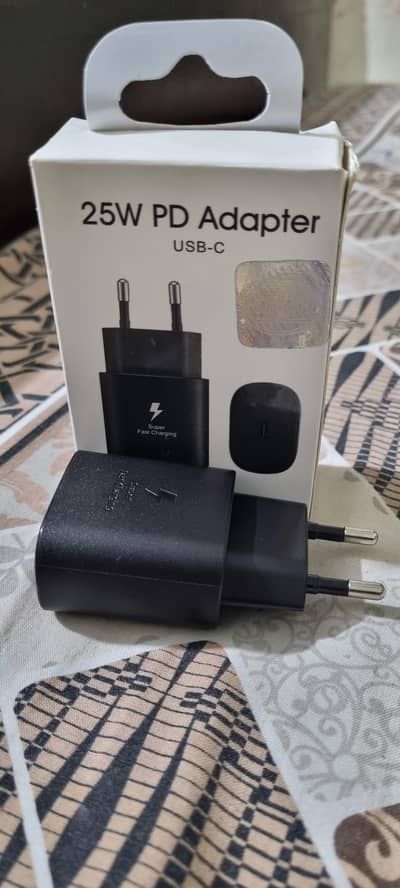 SAMSUNG SUPERFAST 25W CHARGER BRAND NEW  03261271600