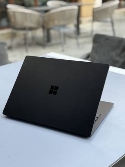 Microsoft Surface Laptop 3 10th generation - Brand New Condition