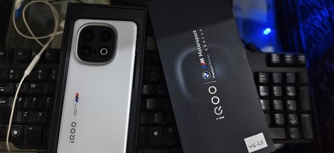 IQOO 13 BMW Edition – 12/256GB – Official PTA Approved