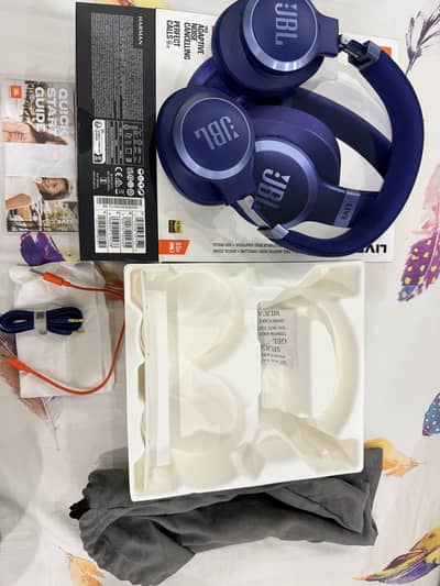 JBL Live 770NC Wireless Headphones (Like New)
