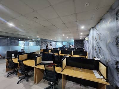 1 kanal Semi Furnished Office