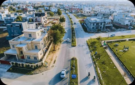 14 Marla Cheapest Plot Near Park And Main Boulevard In Lake City - Sector M-3A