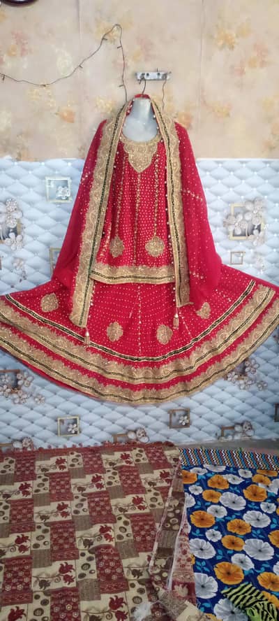 this product is sample for prepair shope thos close that's why I am se