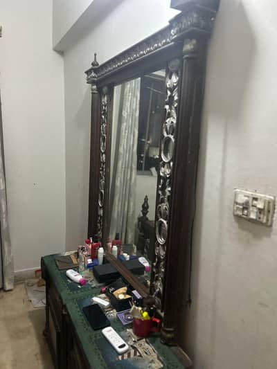 Queen size bed and dressing