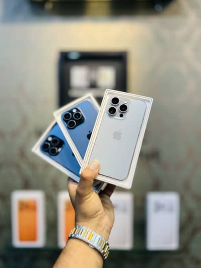 iPhone 15 pro 128/256GB Non PTA Canadian