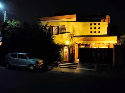 Accommodation available for students 2bedrooms with attached bath