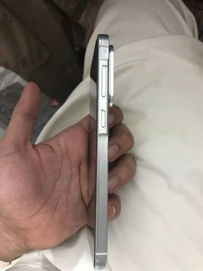 Samsung A56. . . . . 12. . . . . . . 256. . . . 6 month warranty box and cable