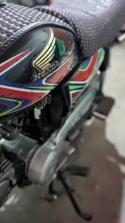 Honda CD 70 model 2018 . demand 85