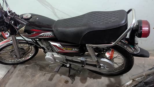 CG 125 model 2024 . condition 10/10