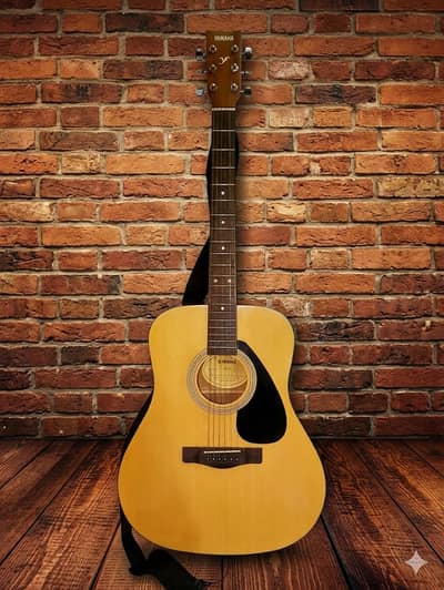 Yamaha F310 semi acoustic guitar