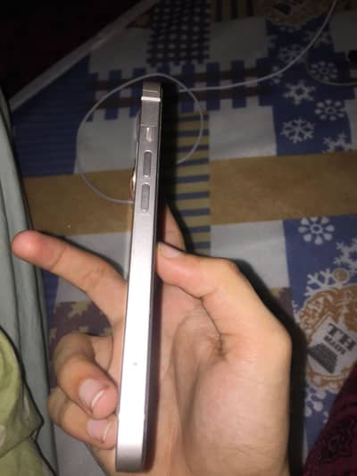 IPHONE 13 factory unlock