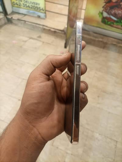 vivo v 23 5g 12 / 256