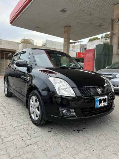 Suzuki swift Dlx Manual