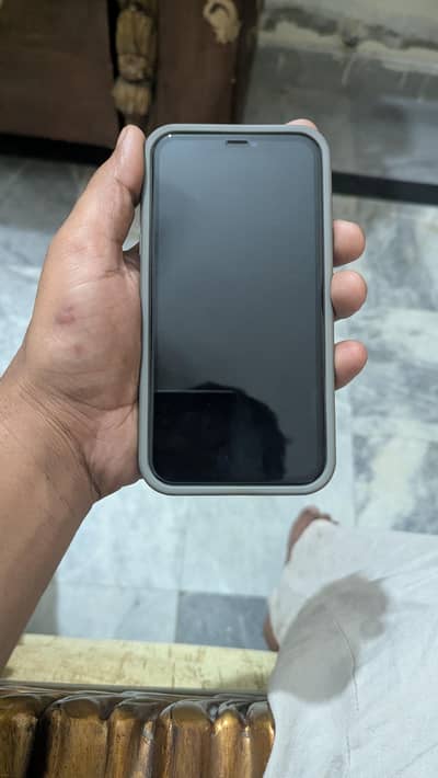 iPhone 11 64GB JV For Sale