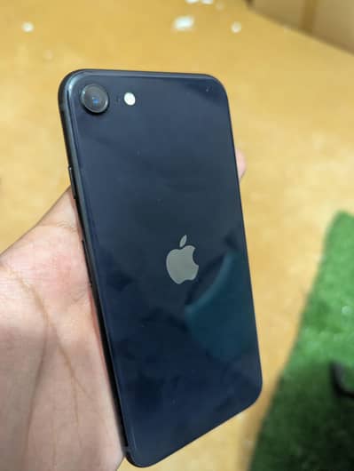 Iphone Se just box open