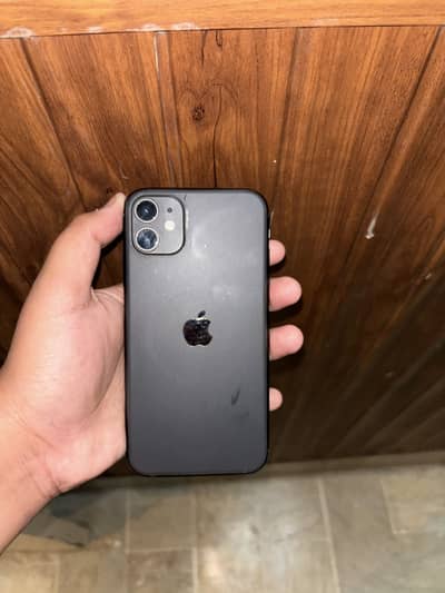 Iphone 11 all ok peice contact only watsapp 03148332836