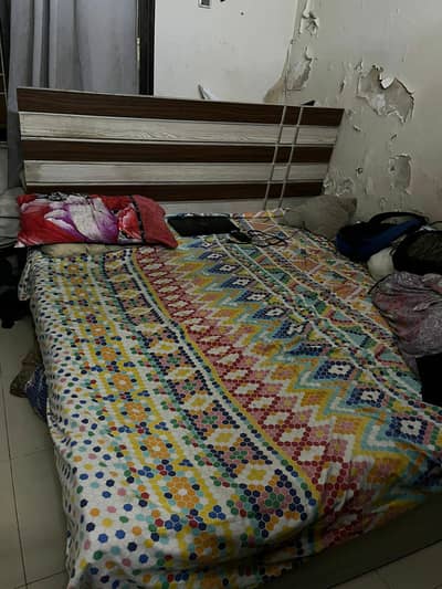 king size bed and cupboards