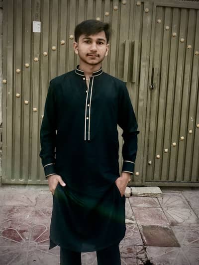 I need job mere age 20years old 8class tak para hoo