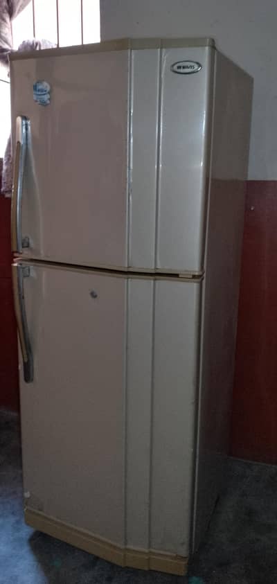 Rs. 18500 medium size refrigerator duoble door 380 liters capacity.