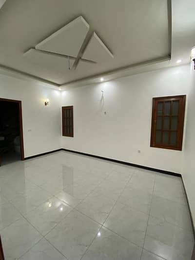 PRIME SILENT COMMERCIAL 4-ROOM FOR RENT INDEPENDENT SINGLE STORY- GULSHAN-E-IQBAL BLOCK 6 | MAIN 60 FT ROAD
