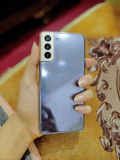 Samsung Galaxy s21 plus