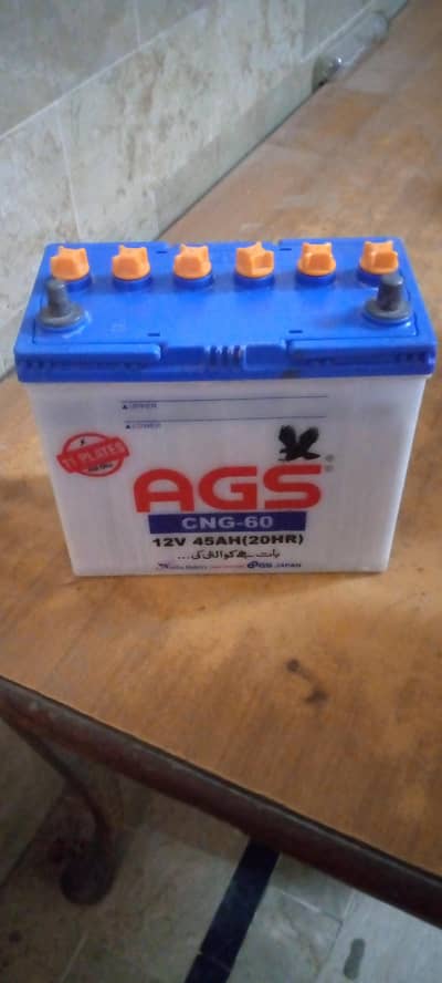 Kch months phelay new li hai gari sale kardey isleyai sale karlaha hn.