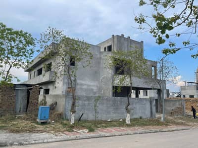 Luxury 1 Kanal Designer Grey Structure House | Lake and Park in Street | Top City Islamabad