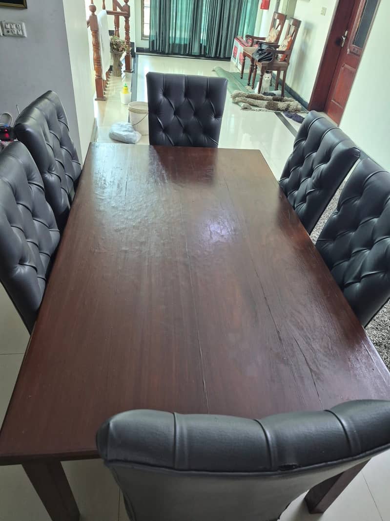 Solid dining set for sale 0