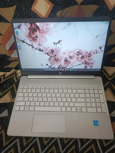 HP 15s i3 12th Generation 16gb ram 256gb ssd