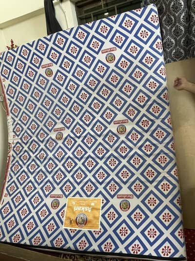 Molty foam mattress in new condition