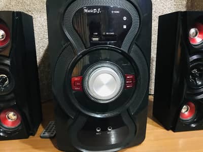 Music D. J 2.1 Multimedia Speaker Only 20 Days Use