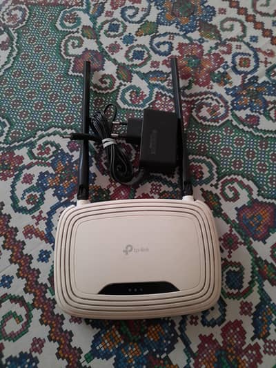 TP-Link TL-WR841N 300Mbps 2 Antennas Wireless N Router