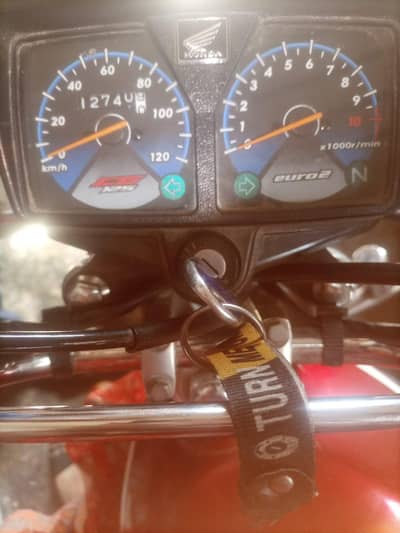 Honda CG 125 red colour