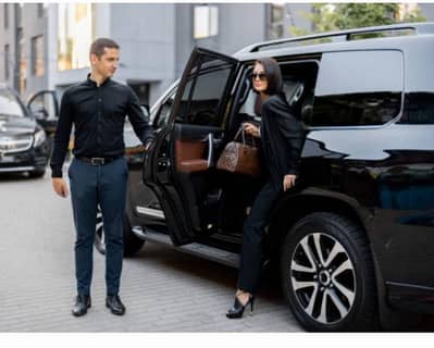 Driver or Helper ki zarurat hai