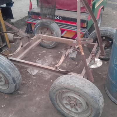 15 سے 20 کے وی جنریٹر کے لیے ٹرالی اچھی کنڈیشن میں ہےٹائر ٹیوب