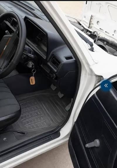 New car beautiful lash candistion o3116432516