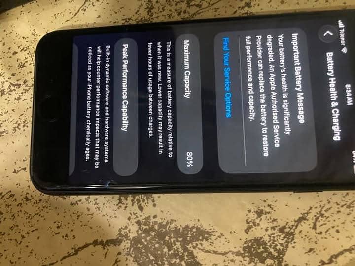 iPhone SE-2 in solid condition 2