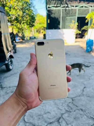 iphone 7 plus 128 GB  no open no repair PTA approved all ok