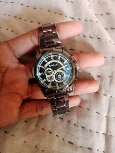 limited offer beautiful watch and good condition