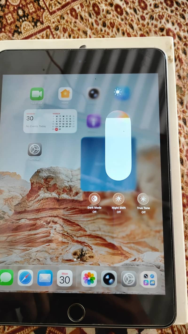 ipad mini 5 with box 2
