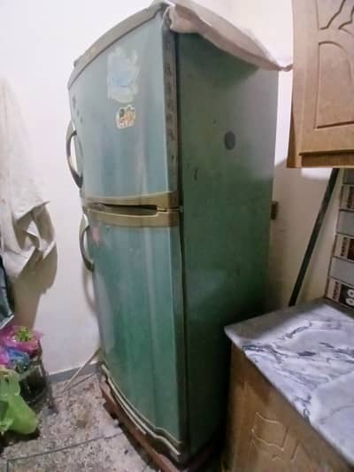 PEL refrigerator for urgent sale
