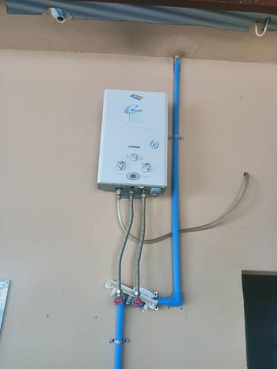 Gas Instant Geyser – Quick Hot Water | Low Gas Consumption