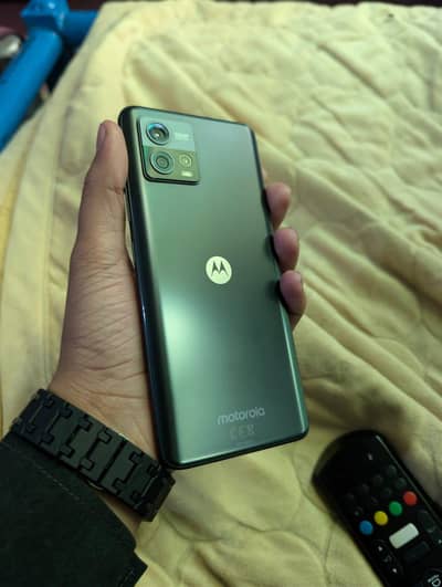 MOTO G 72
