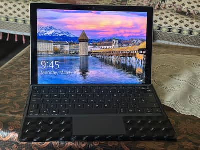 Microsoft Surface Pro 4 For Sale (Core i5 6th Gen | 8GB / 256GB SSD)